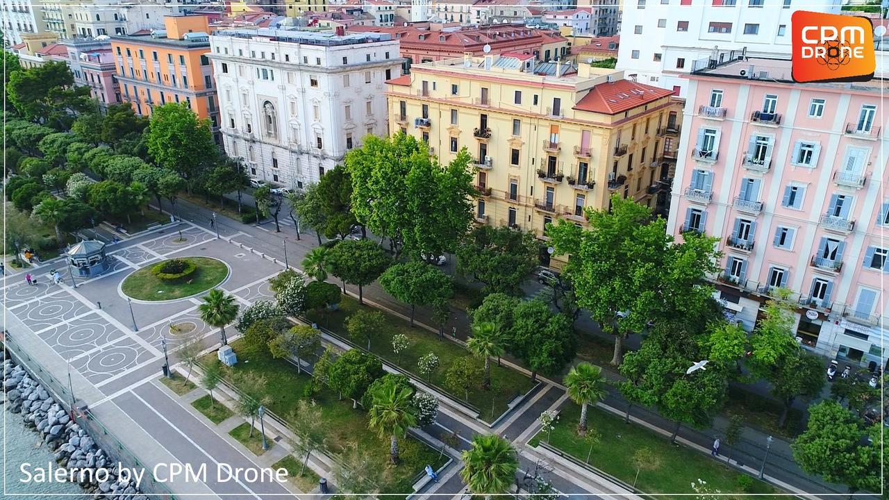 B&B Palazzo Scaramella Salerno Exterior foto